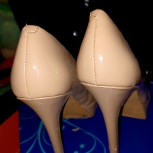 Collectors item exclusive Jessica Simpson high heels woman size9